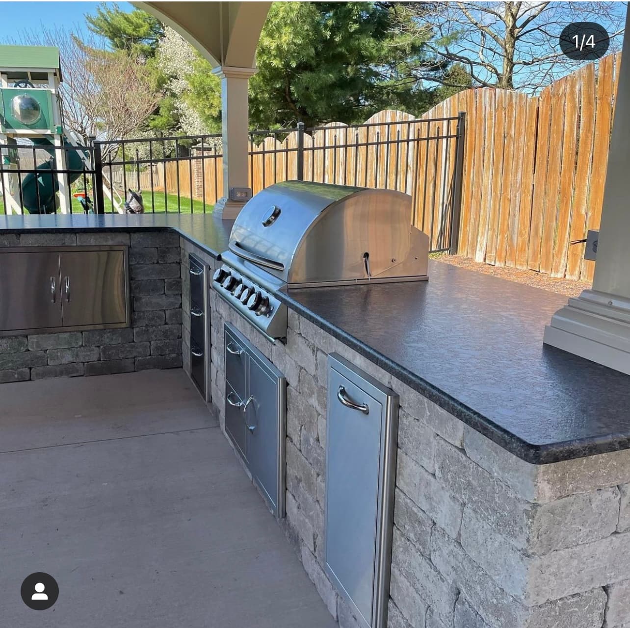 Outdoor Kitchens & Bars project photo 1